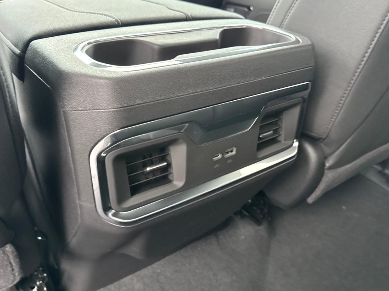 2026 GMC Sierra 1500 Crew Cab Short Box 4-Wheel Drive Elevation Photo