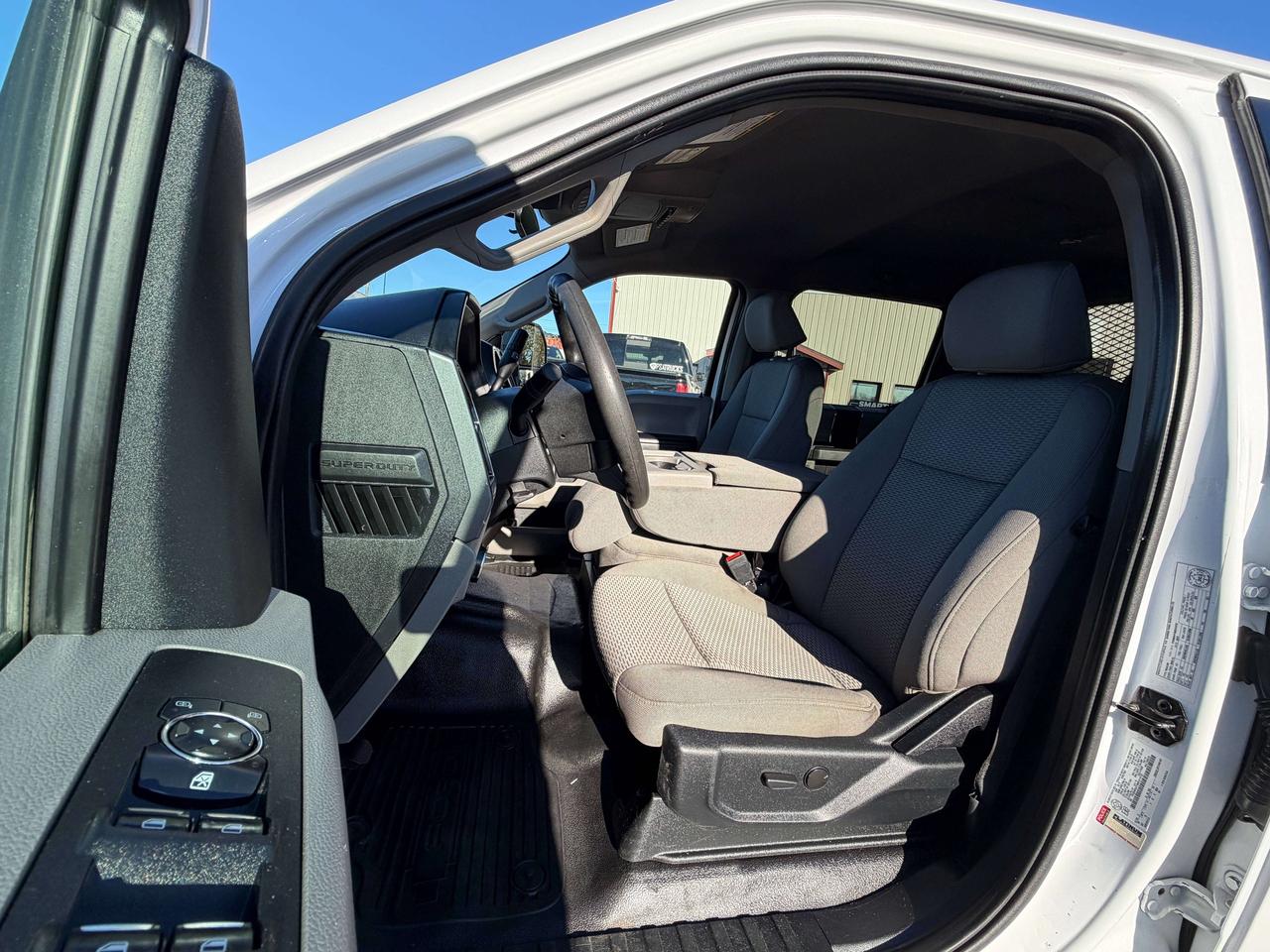 2021 Ford F-550 XL Photo