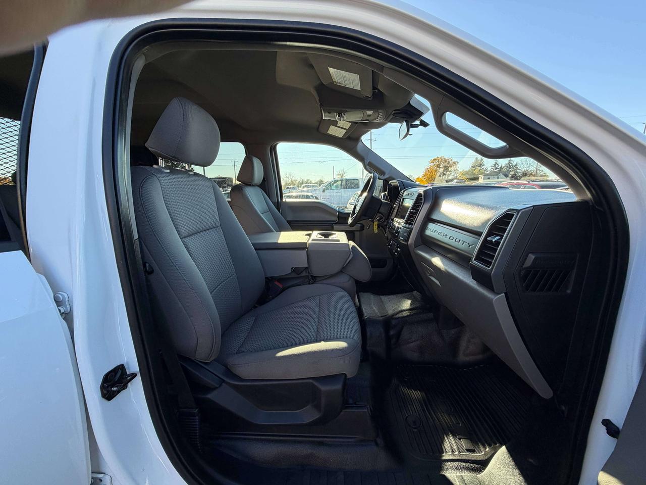 2021 Ford F-550 XL Photo