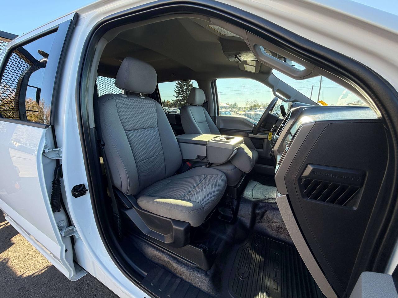 2021 Ford F-550 XL Photo