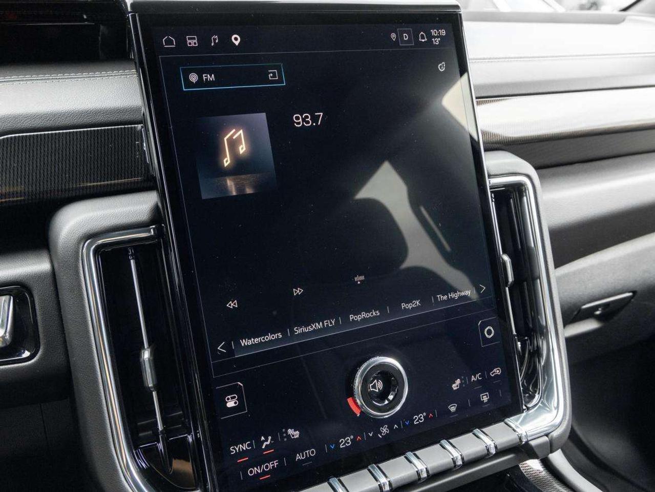 2025 GMC Yukon 4WD 4dr Elevation Photo