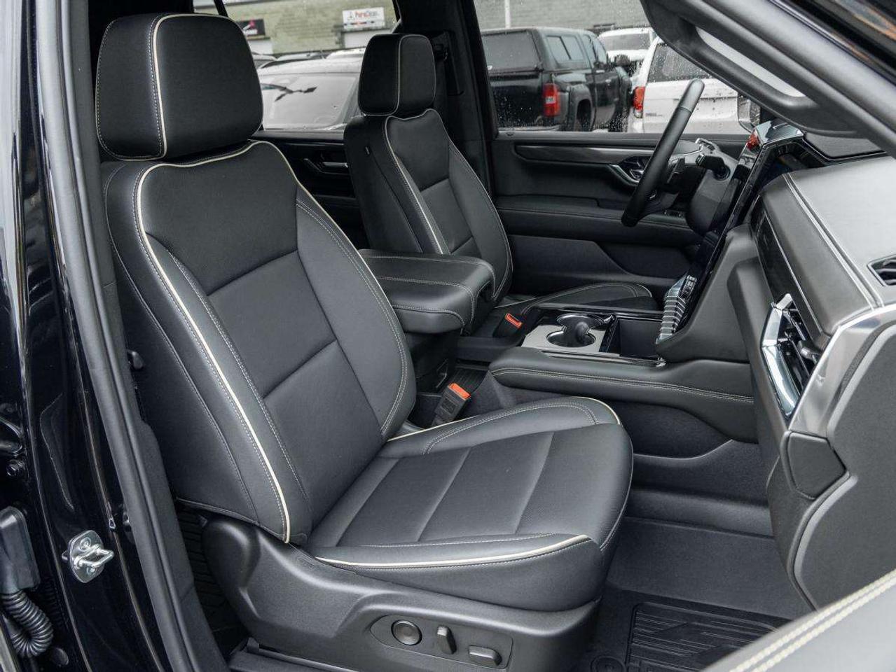 2025 GMC Yukon 4WD 4dr Elevation Photo