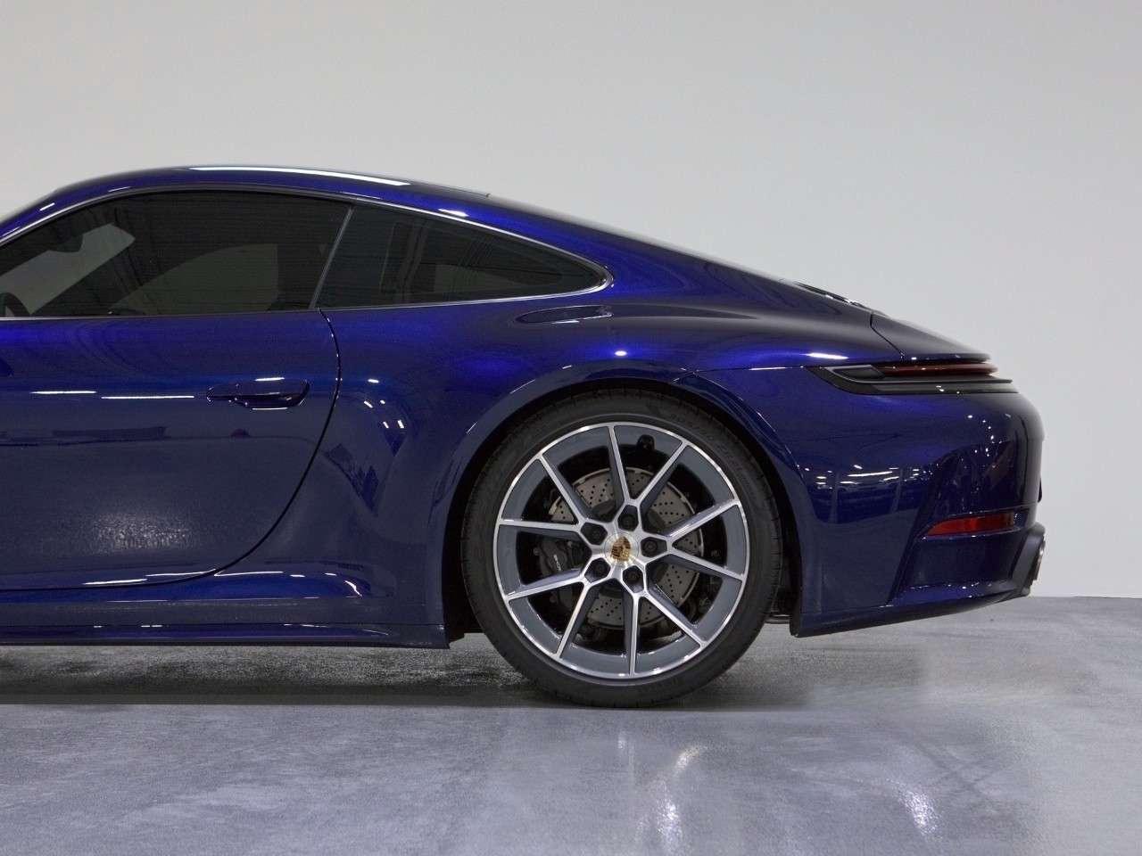 2026 Porsche 911 Carrera T Coupe Photo