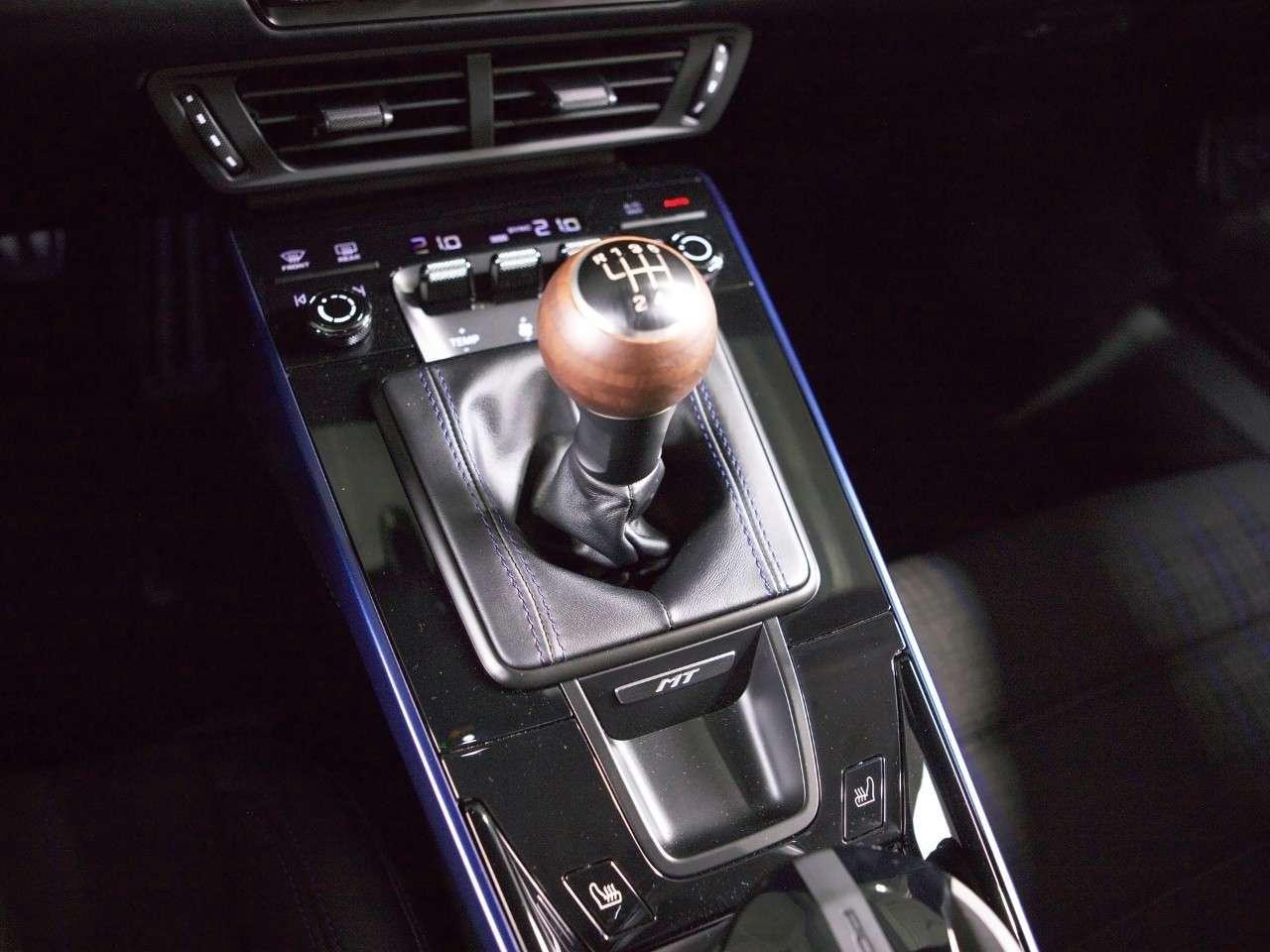2026 Porsche 911 Carrera T Coupe Photo
