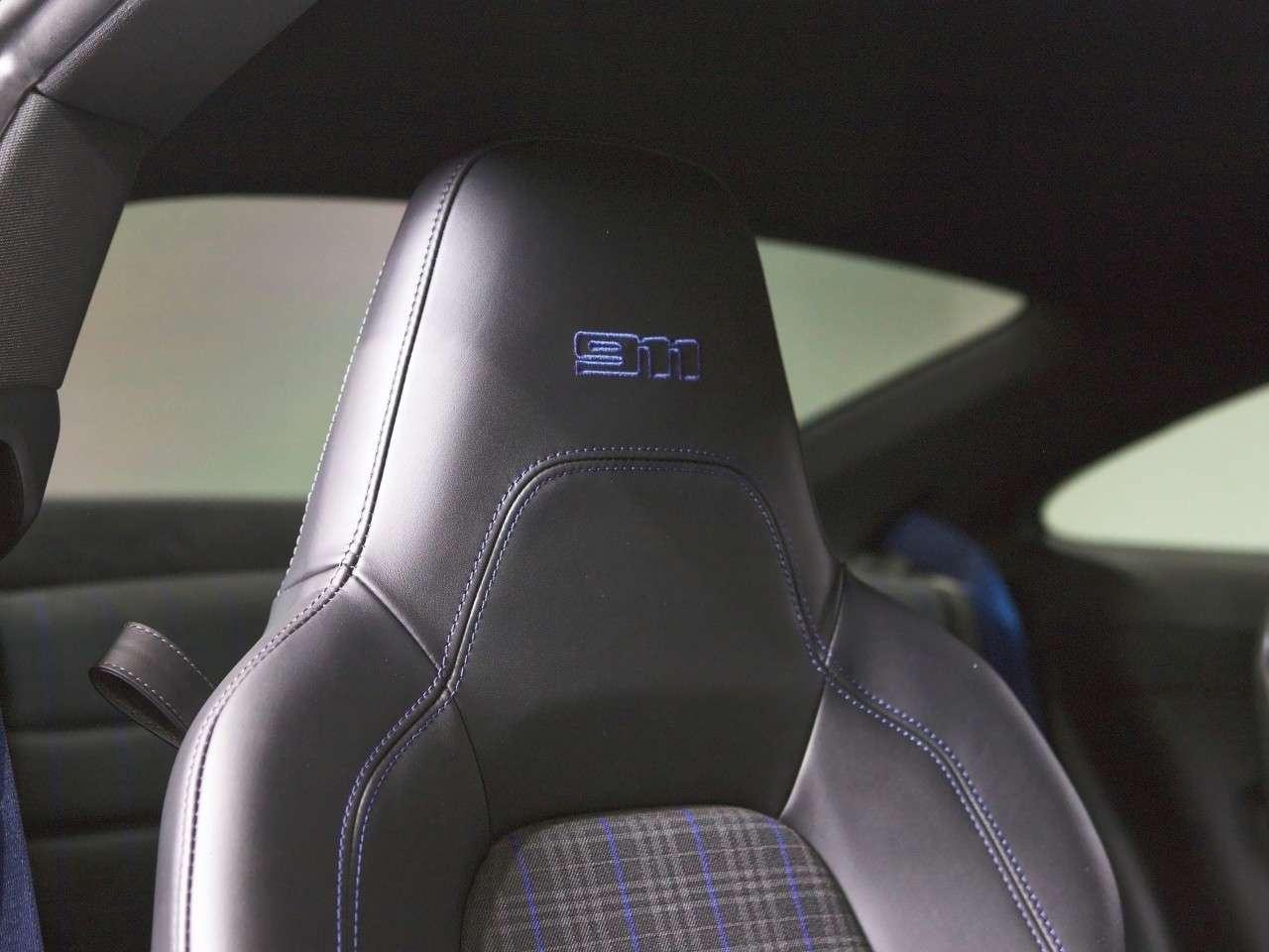2026 Porsche 911 Carrera T Coupe Photo