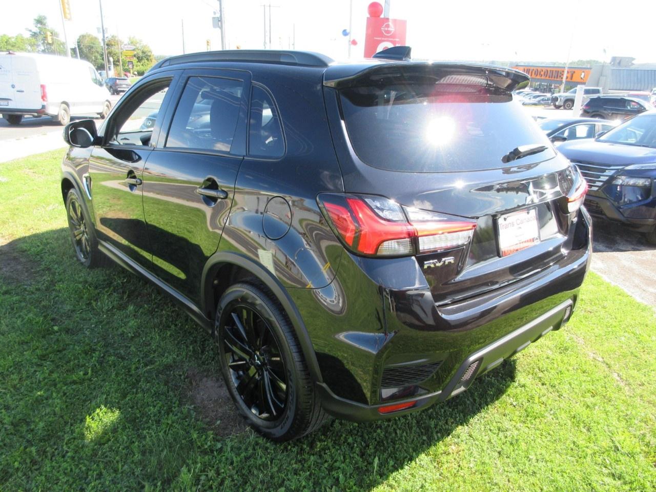 2024 Mitsubishi RVR  Photo