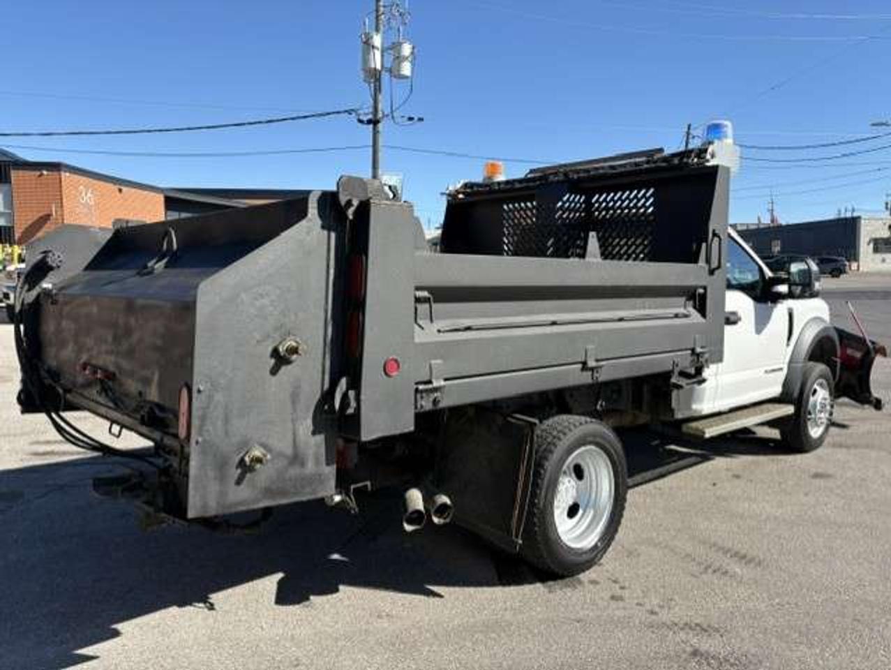 2017 Ford F-450 4X4 DIESEL-9.5FT DUMP BOX-WESTERN SNOW PLOW-SALTER Photo