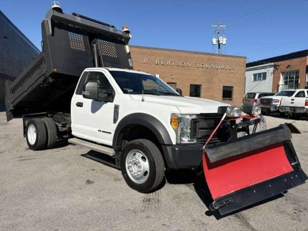 2017 Ford F-450 4X4 DIESEL-9.5FT DUMP BOX-WESTERN SNOW PLOW-SALTER Photo