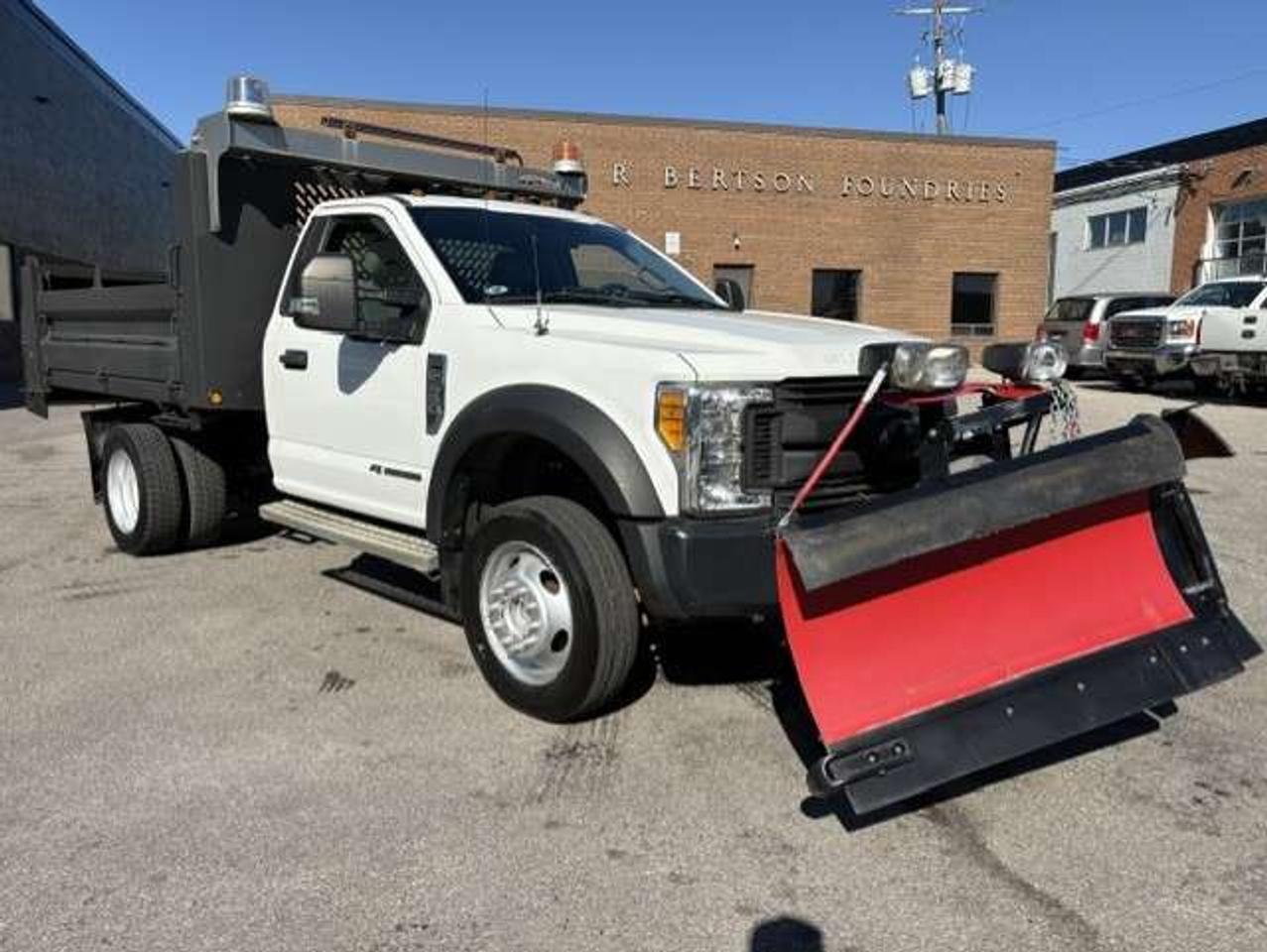 2017 Ford F-450 4X4 DIESEL-9.5FT DUMP BOX-WESTERN SNOW PLOW-SALTER Photo