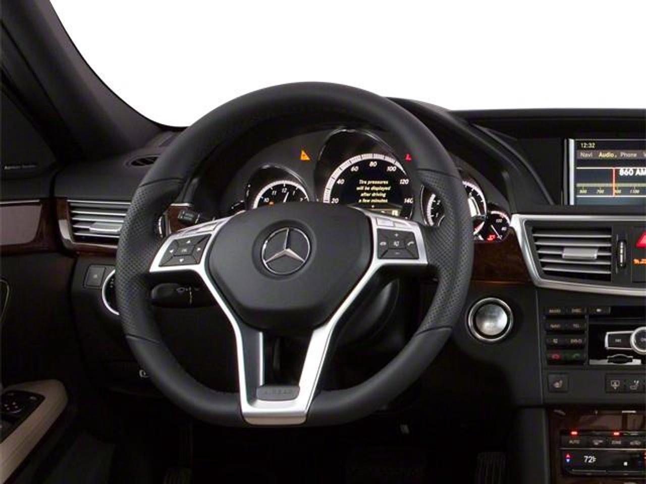 2011 Mercedes-Benz E-Class Base E 550 4dr All-wheel Drive 4MATIC Sedan Photo