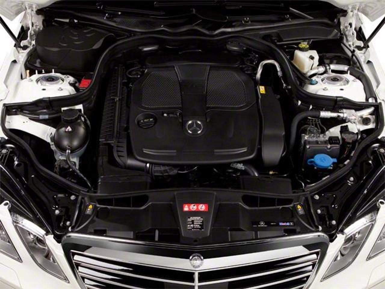 2011 Mercedes-Benz E-Class Base E 550 4dr All-wheel Drive 4MATIC Sedan Photo