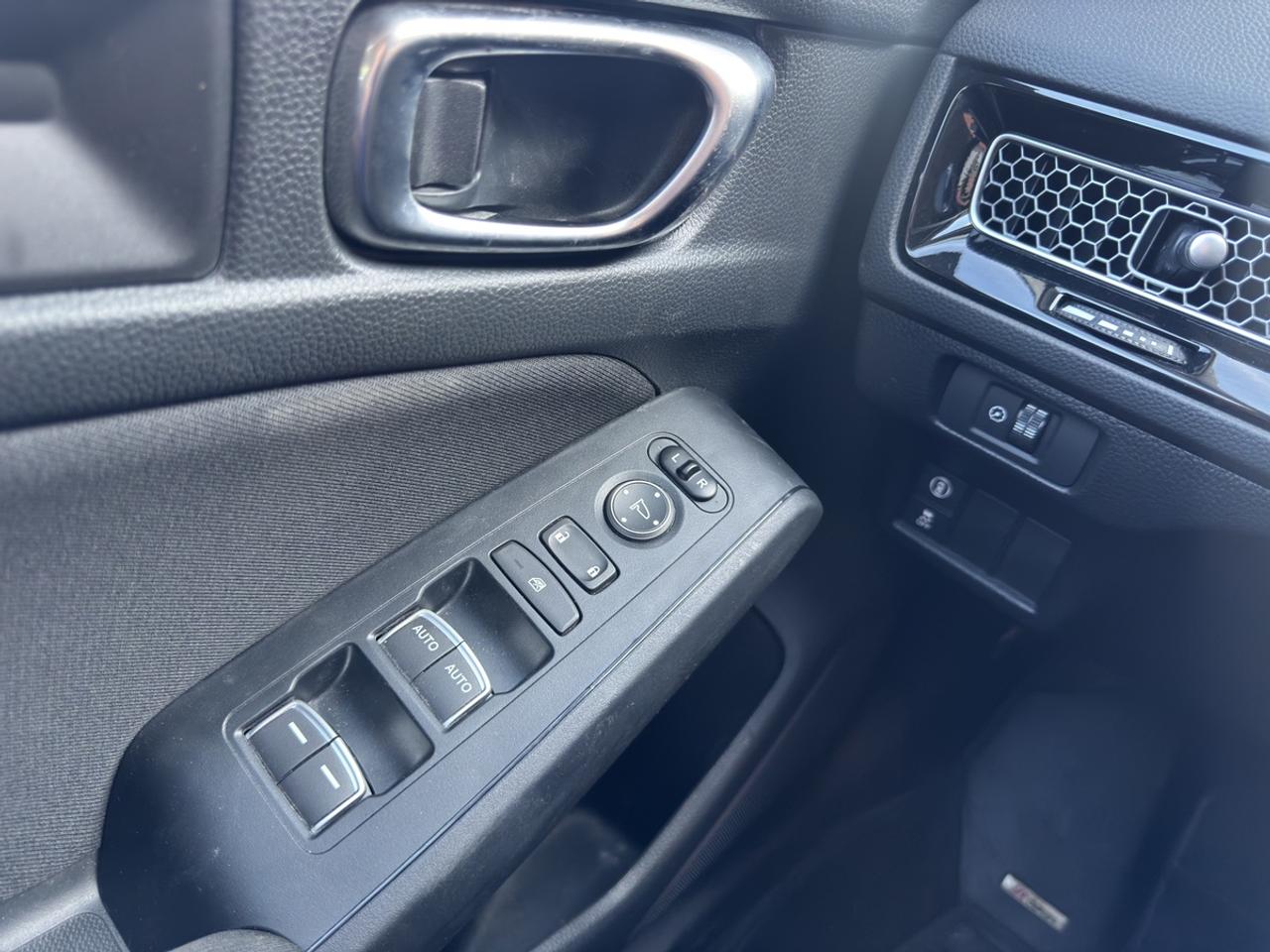 2023 Honda Civic LX Photo