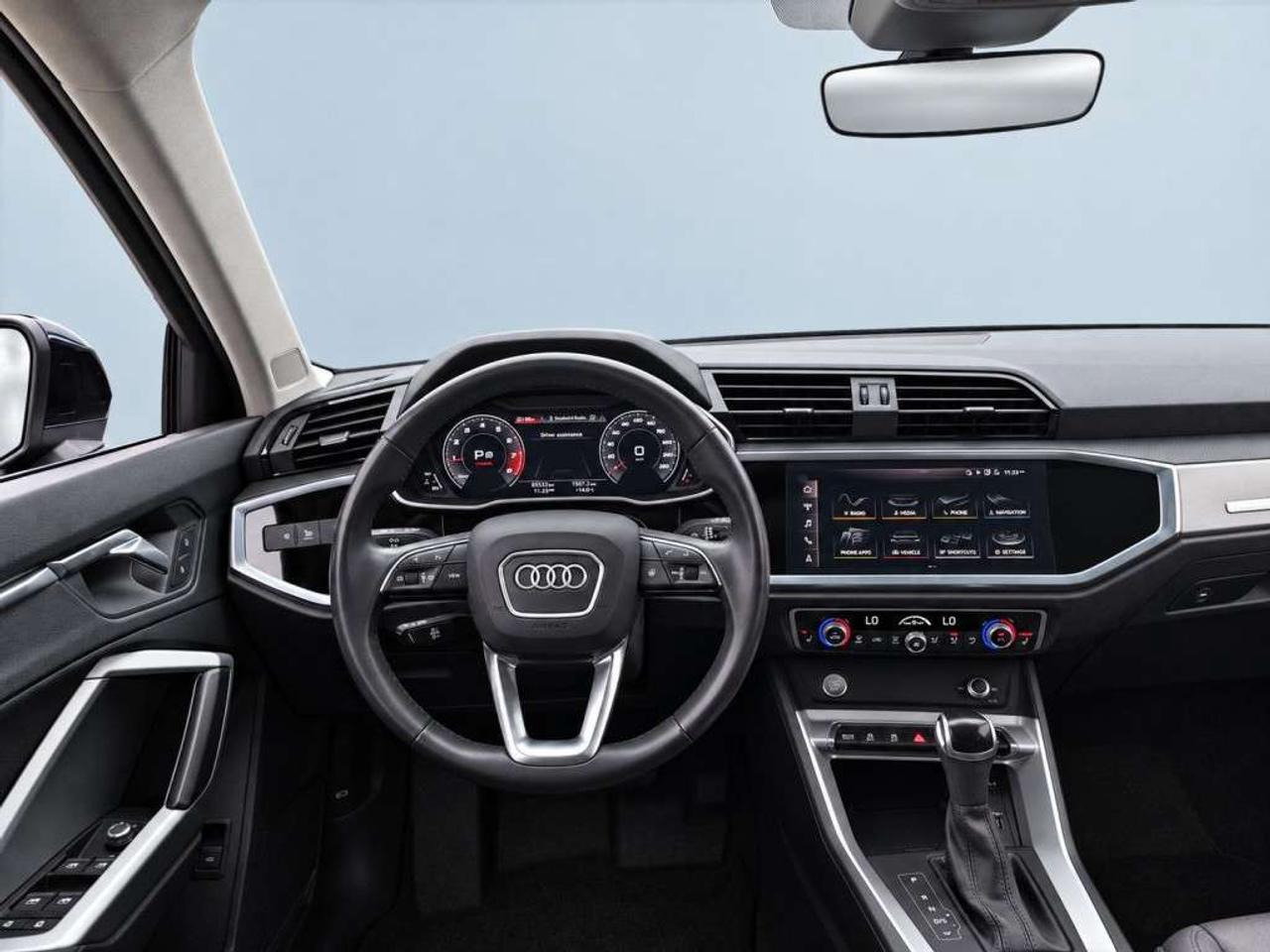 2020 Audi Q3 S LINE / QUATTRO AWD / 2.0T / LEATHER / PANOROOF / HEATED SEATS / BACKUP CAM Photo