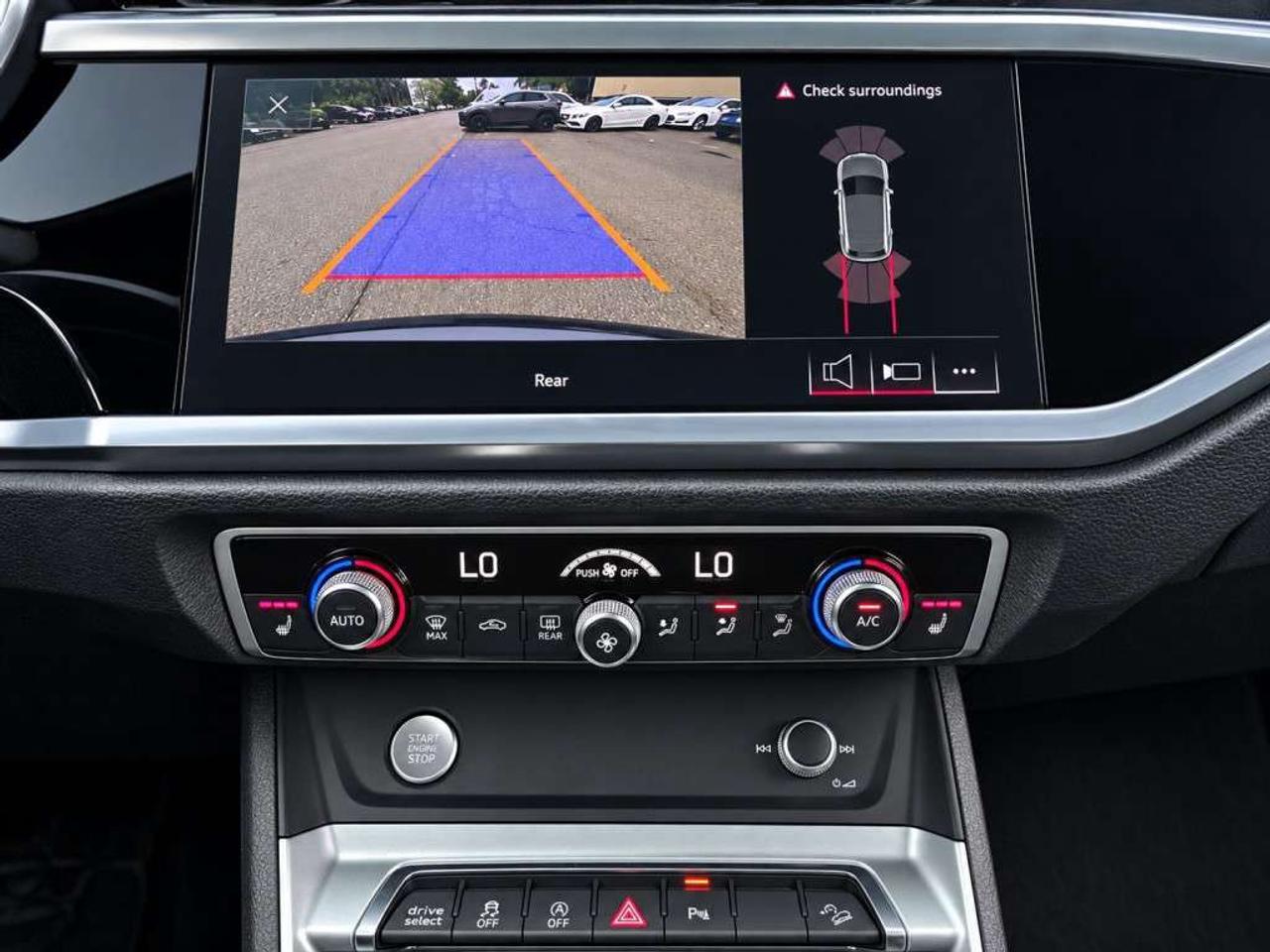 2020 Audi Q3 S LINE / QUATTRO AWD / 2.0T / LEATHER / PANOROOF / HEATED SEATS / BACKUP CAM Photo