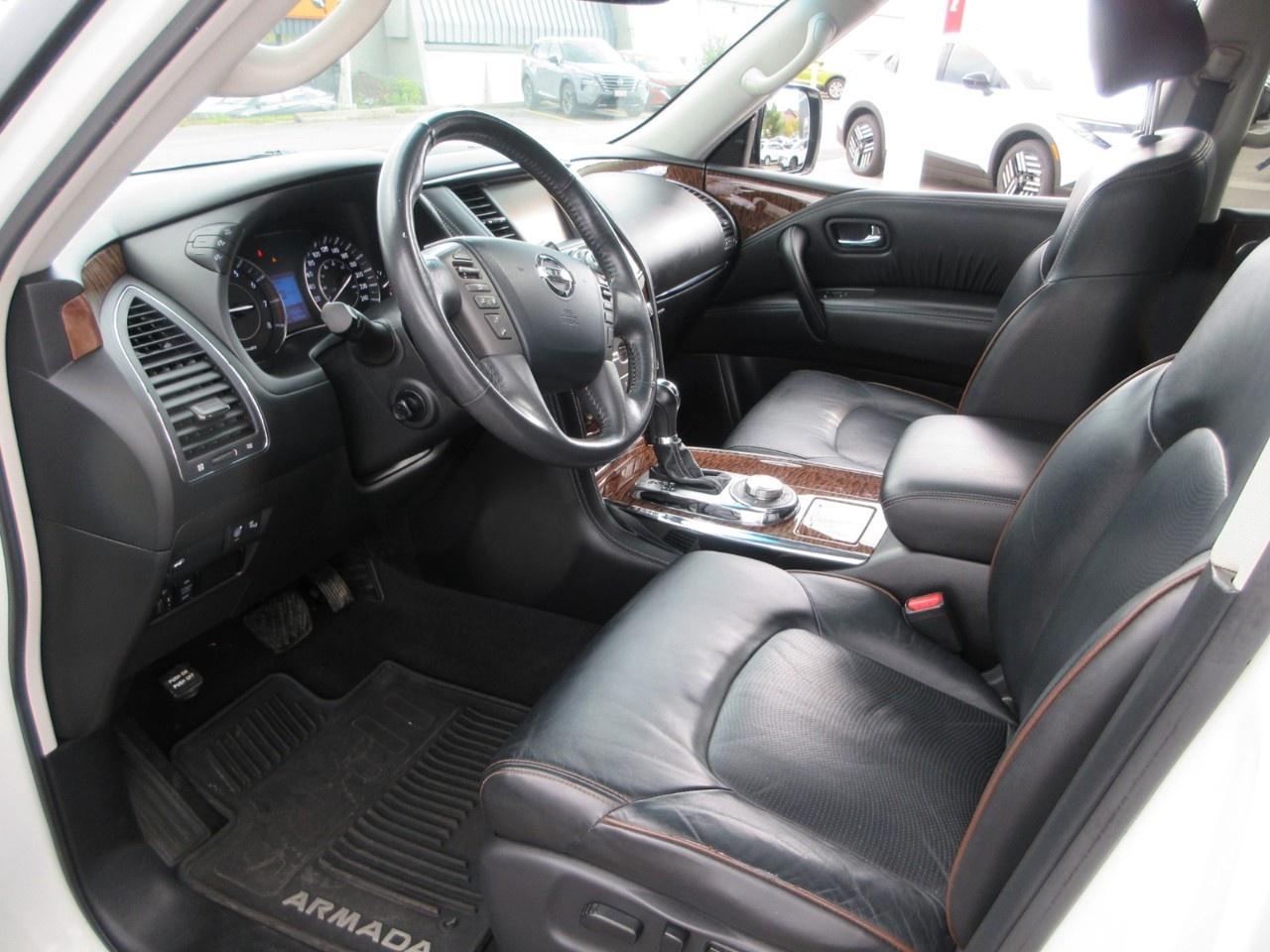 2017 Nissan Armada  Photo
