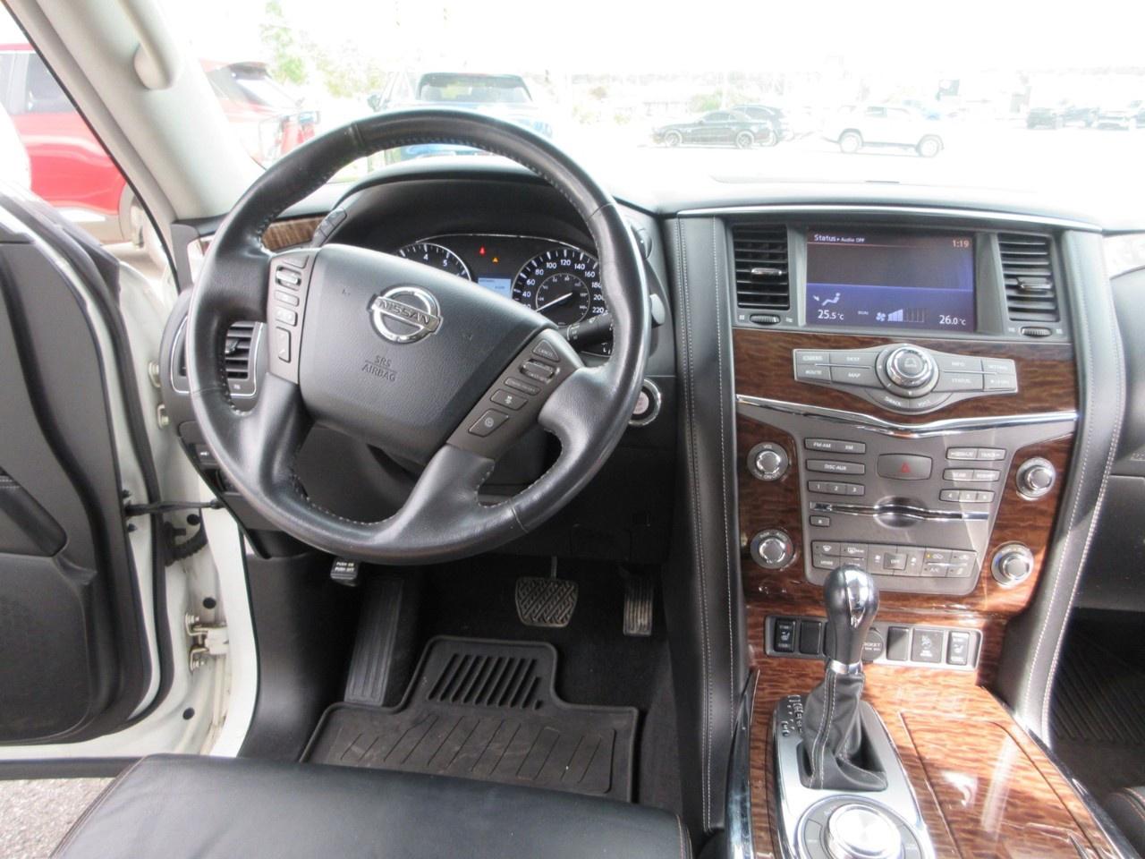 2017 Nissan Armada  Photo
