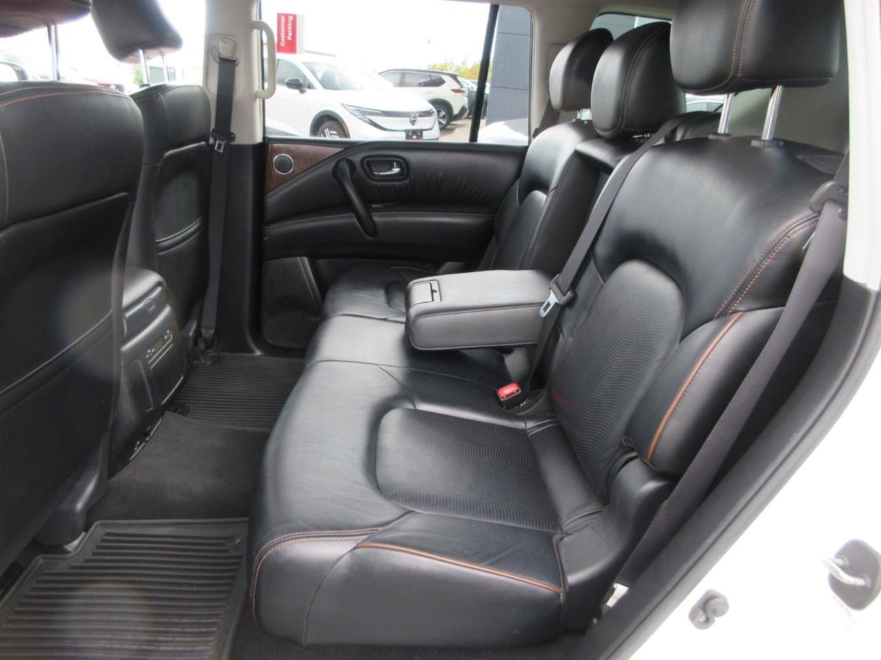 2017 Nissan Armada  Photo