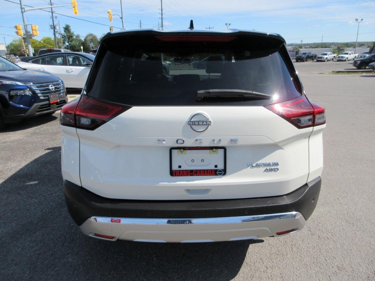2022 Nissan Rogue AWD Platinum Photo