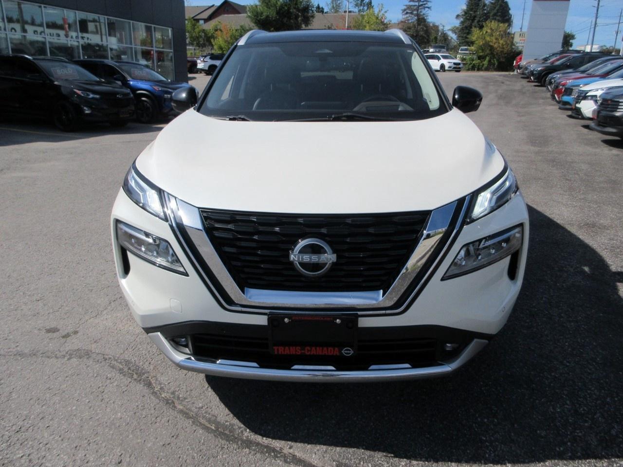 2022 Nissan Rogue AWD Platinum Photo