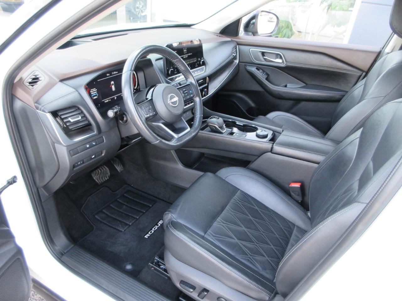 2022 Nissan Rogue AWD Platinum Photo