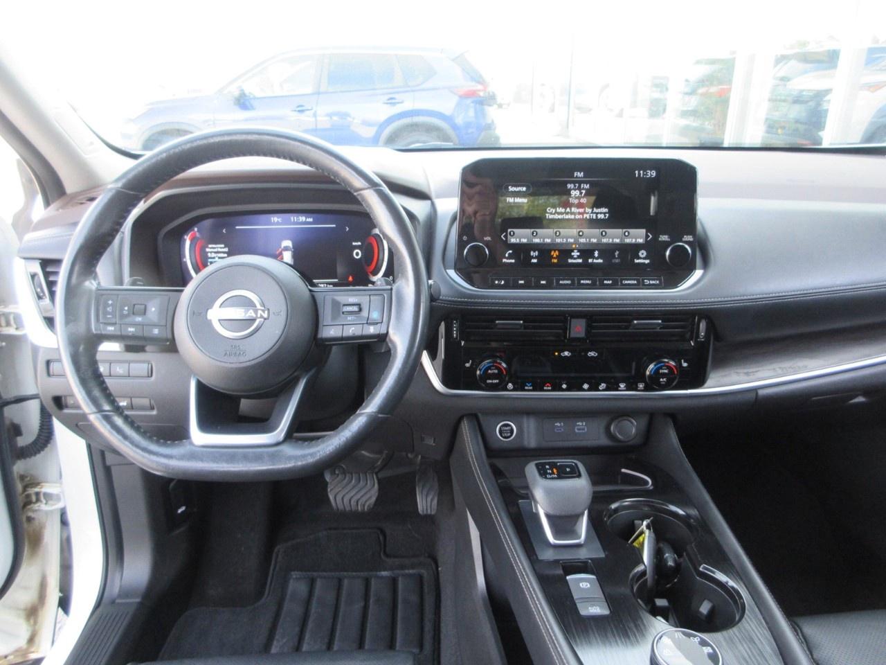2022 Nissan Rogue AWD Platinum Photo