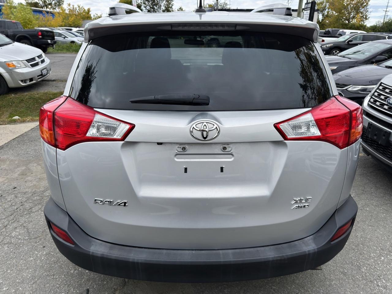 2015 Toyota RAV4 XLE Photo
