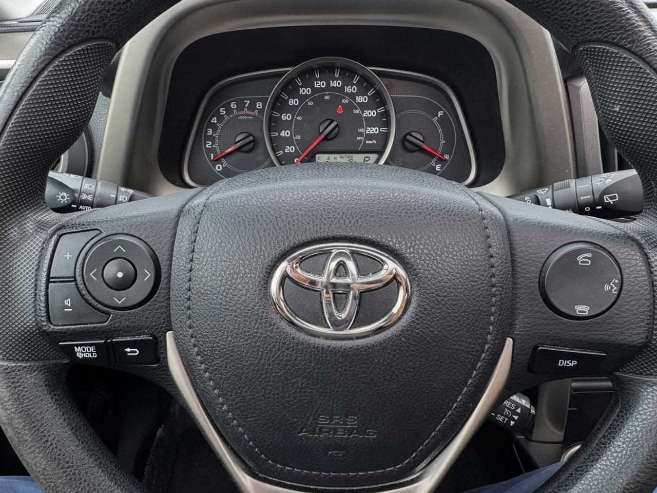 2015 Toyota RAV4 XLE Photo