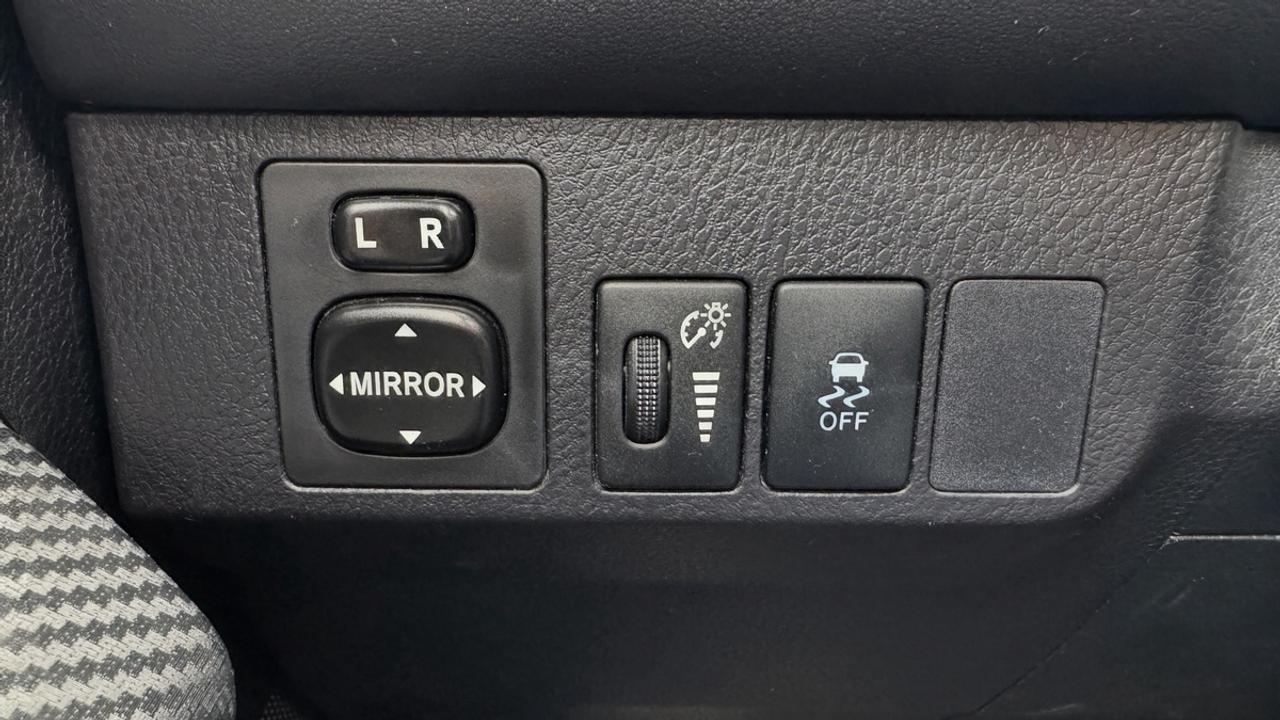 2015 Toyota RAV4 XLE Photo