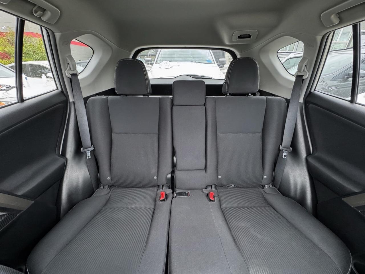 2015 Toyota RAV4 XLE Photo
