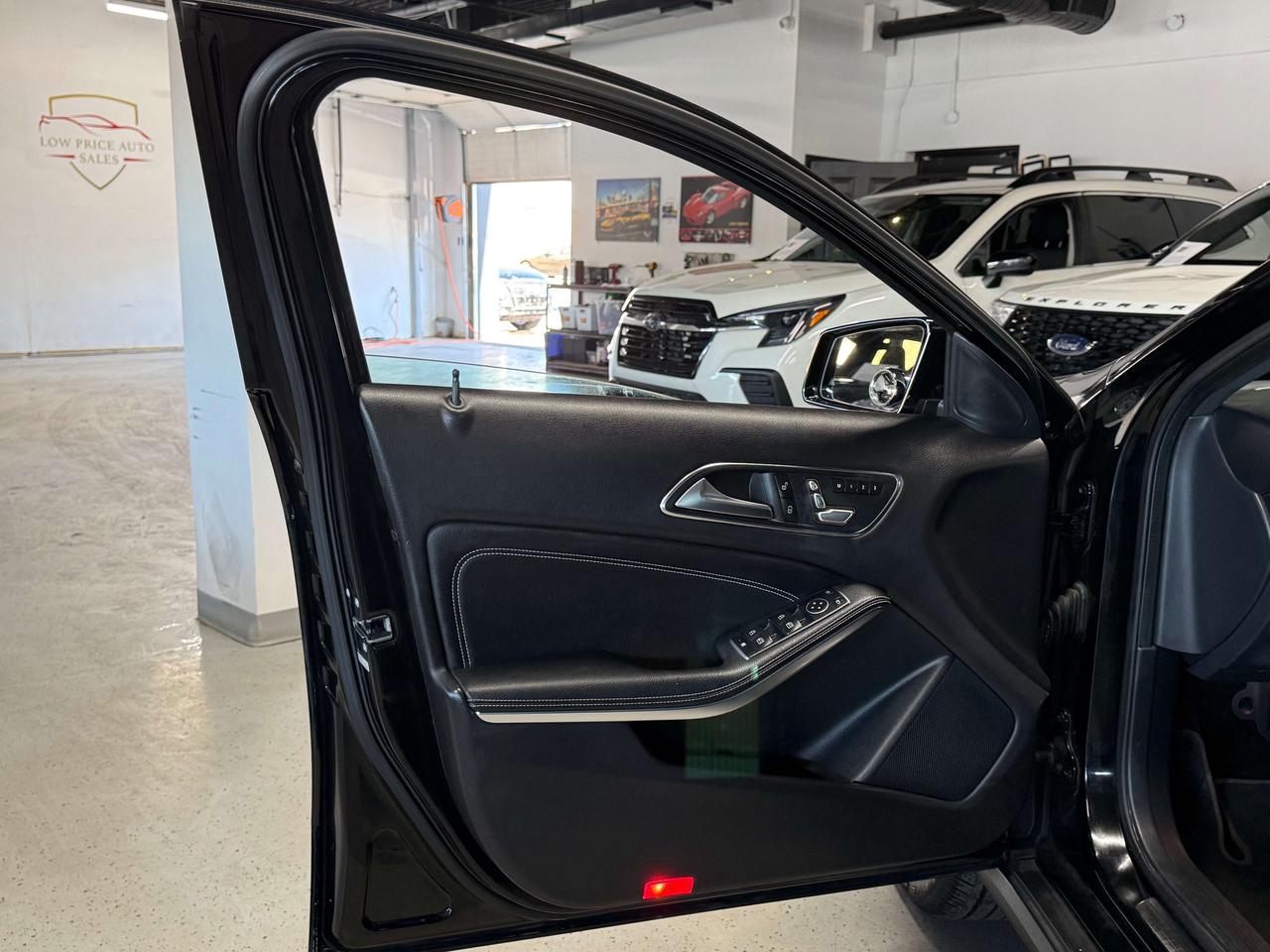 2019 Mercedes-Benz GLA 4Cyl l 4-Matic l 2.0L l Panoramic Roof l Navi l Photo