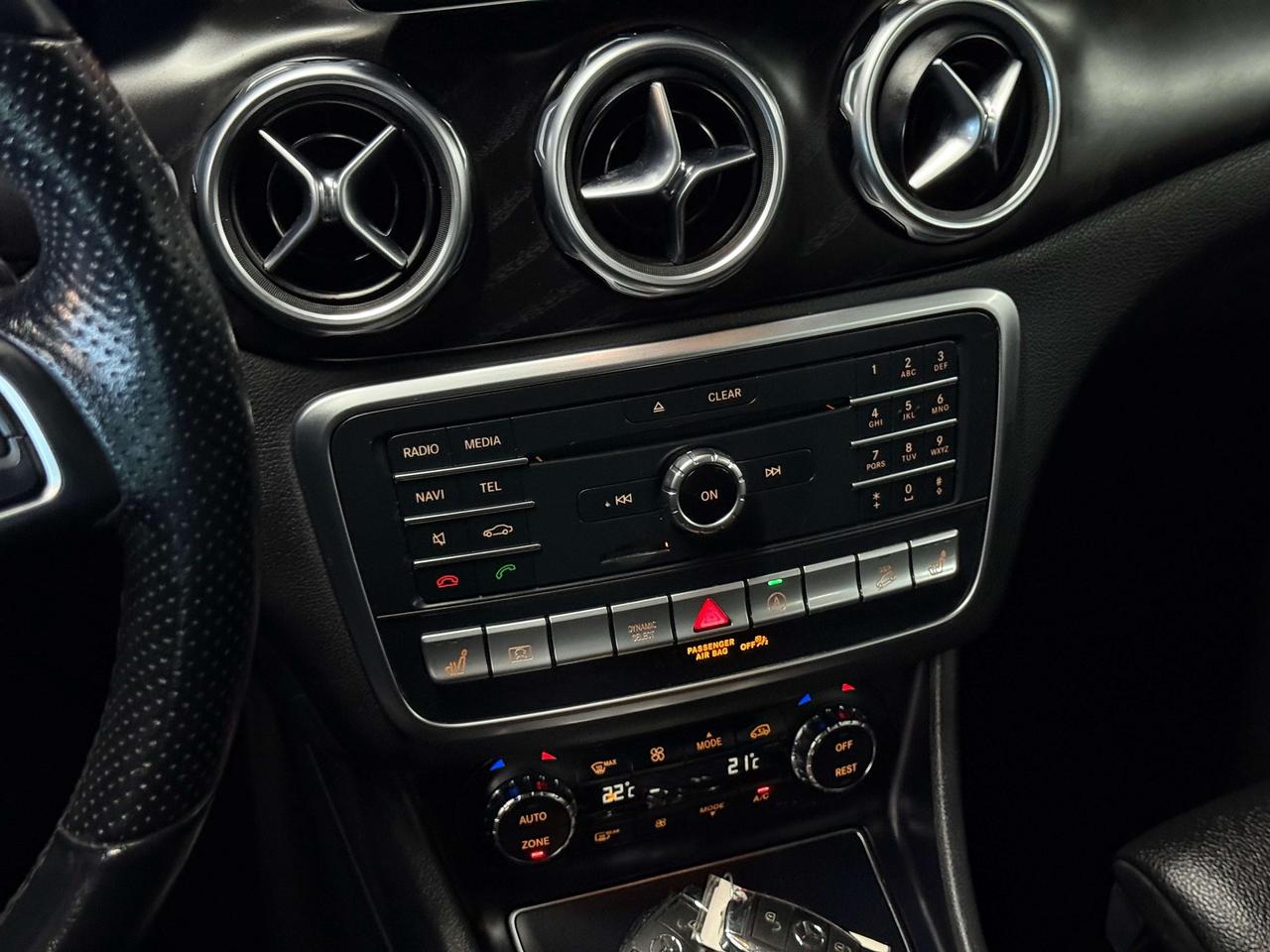 2019 Mercedes-Benz GLA 4Cyl l 4-Matic l 2.0L l Panoramic Roof l Navi l Photo
