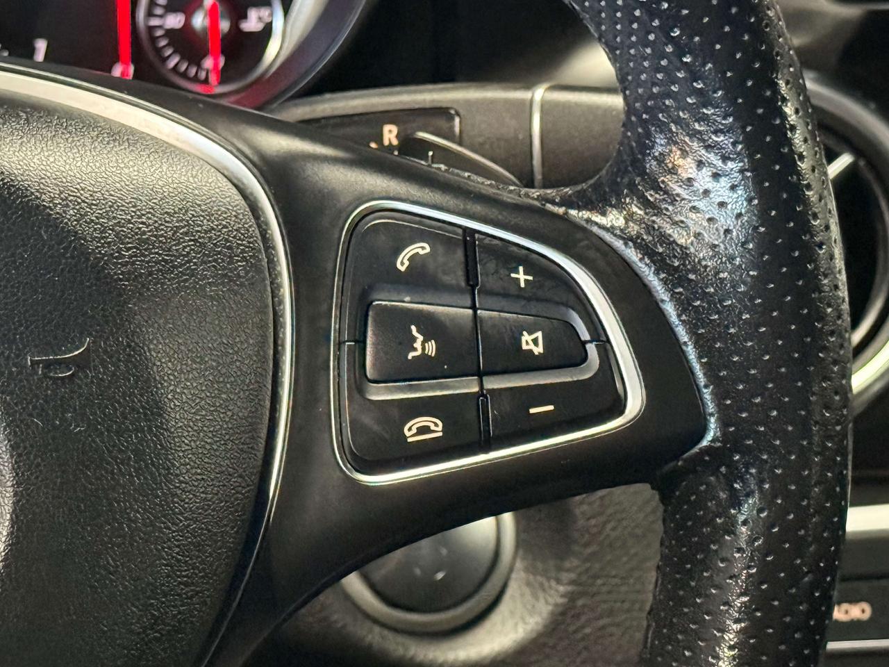 2019 Mercedes-Benz GLA 4Cyl l 4-Matic l 2.0L l Panoramic Roof l Navi l Photo