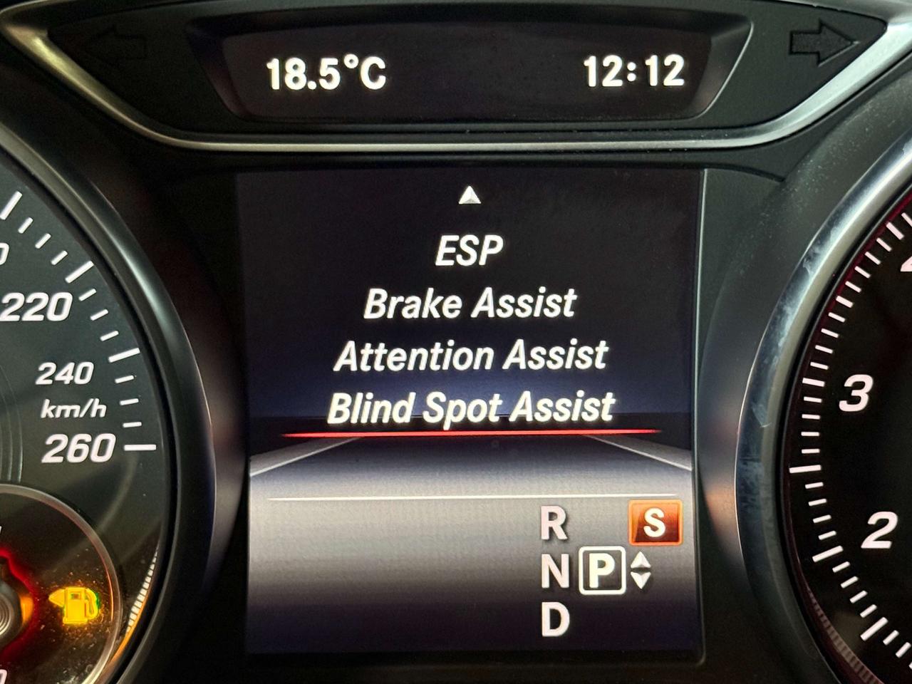 2019 Mercedes-Benz GLA 4Cyl l 4-Matic l 2.0L l Panoramic Roof l Navi l Photo