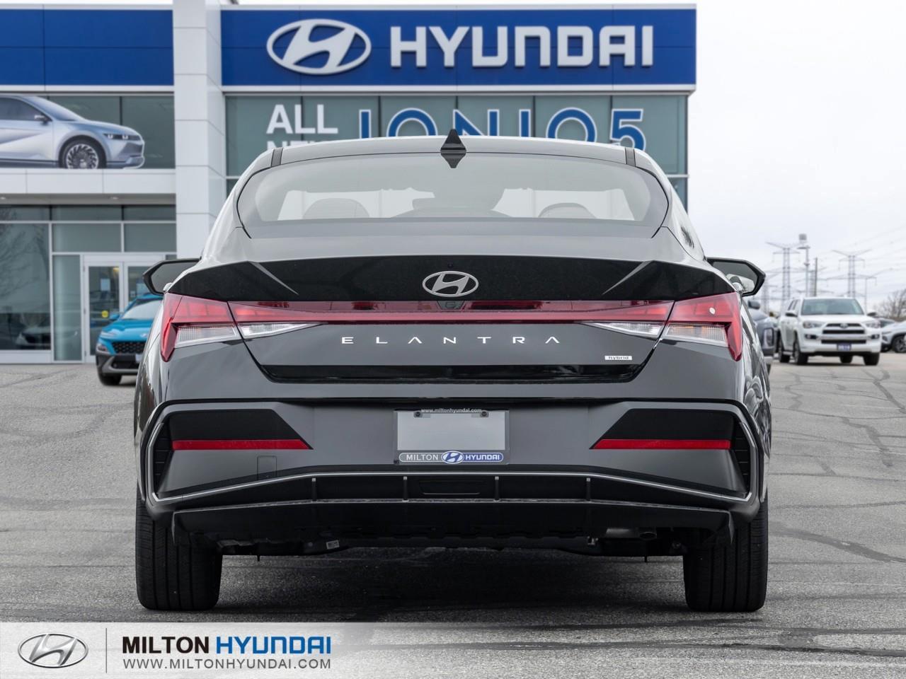 2026 Hyundai Elantra HEV Luxury 4dr Sedan Photo