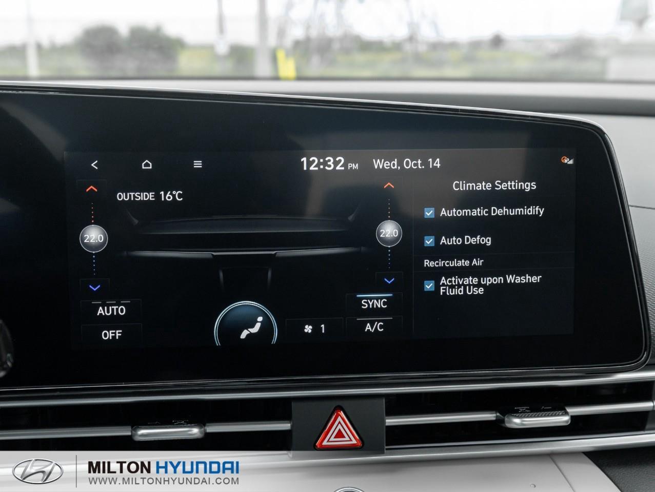 2026 Hyundai Elantra HEV Luxury 4dr Sedan Photo