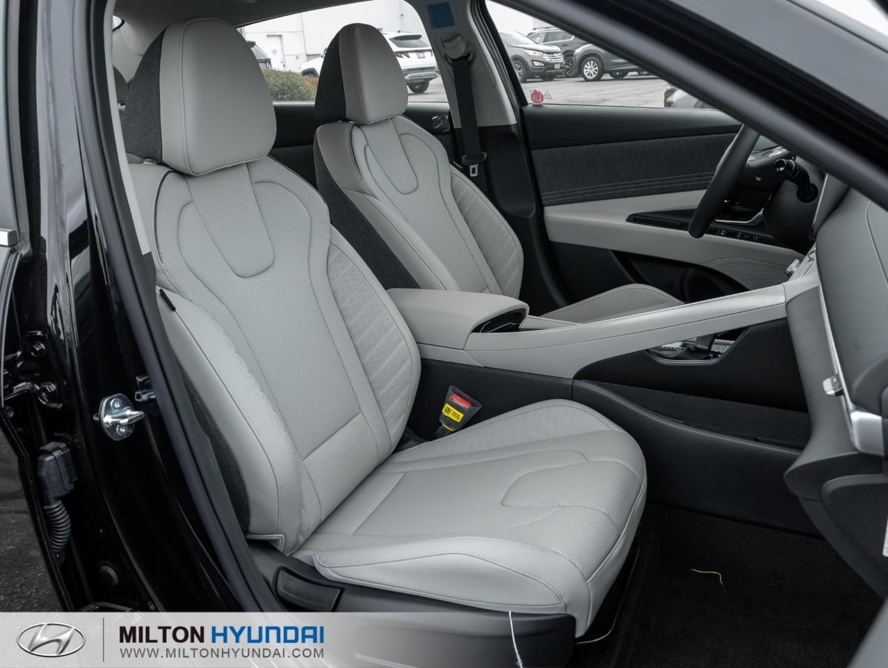 2026 Hyundai Elantra HEV Luxury 4dr Sedan Photo