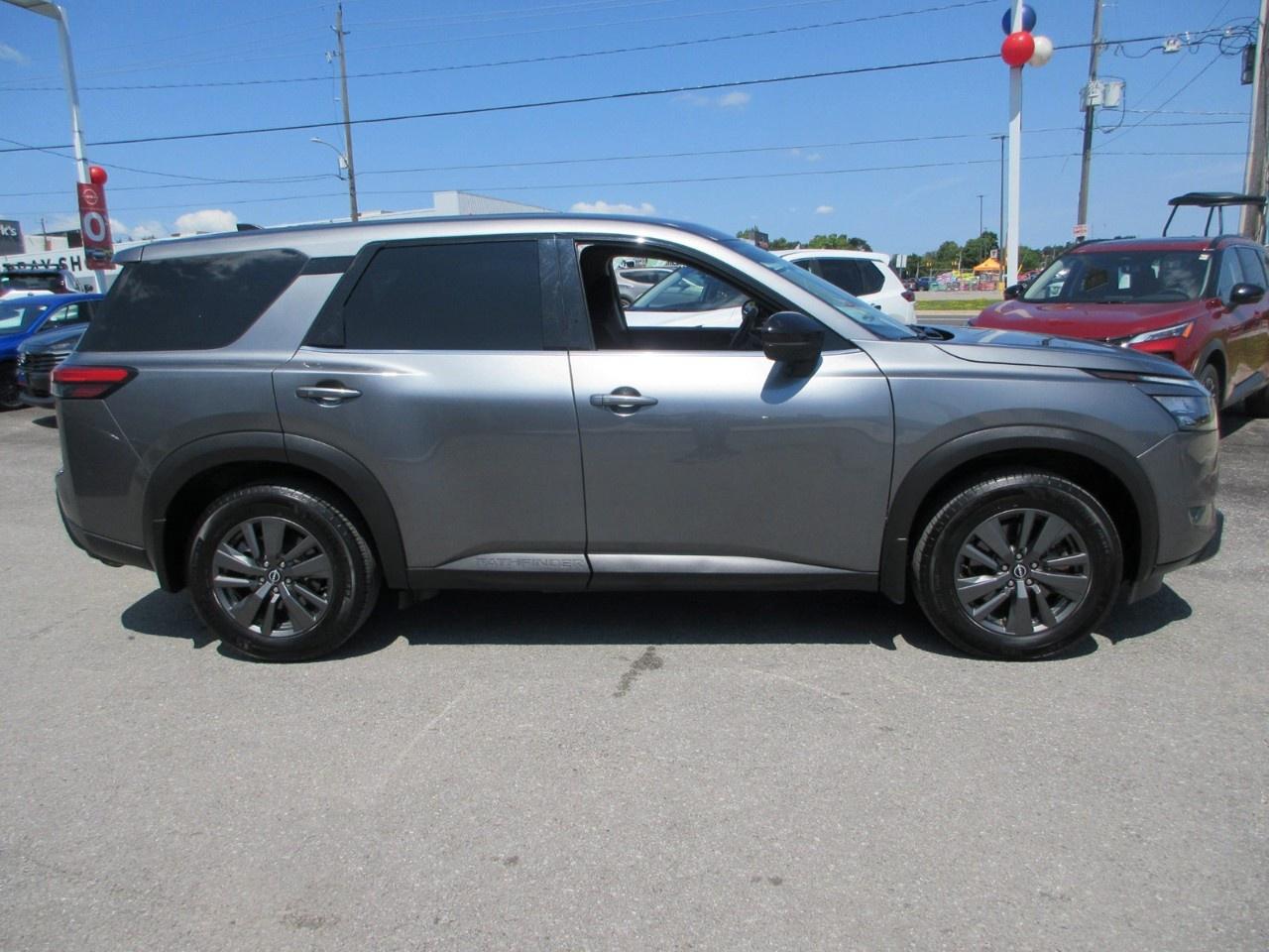 2023 Nissan Pathfinder S 4WD Photo