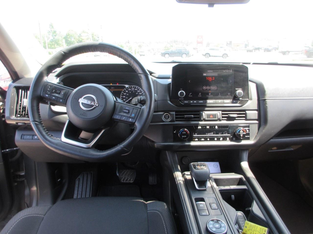 2023 Nissan Pathfinder S 4WD Photo