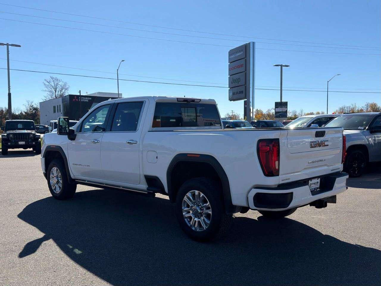 2023 GMC Sierra 3500HD SUNROOF   360 CAM   ONE OWNER Photo