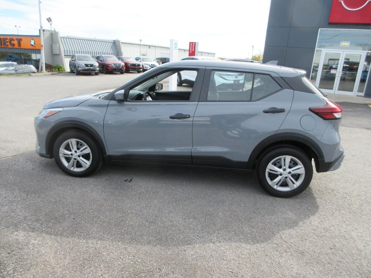 2024 Nissan Kicks S FWD Photo1