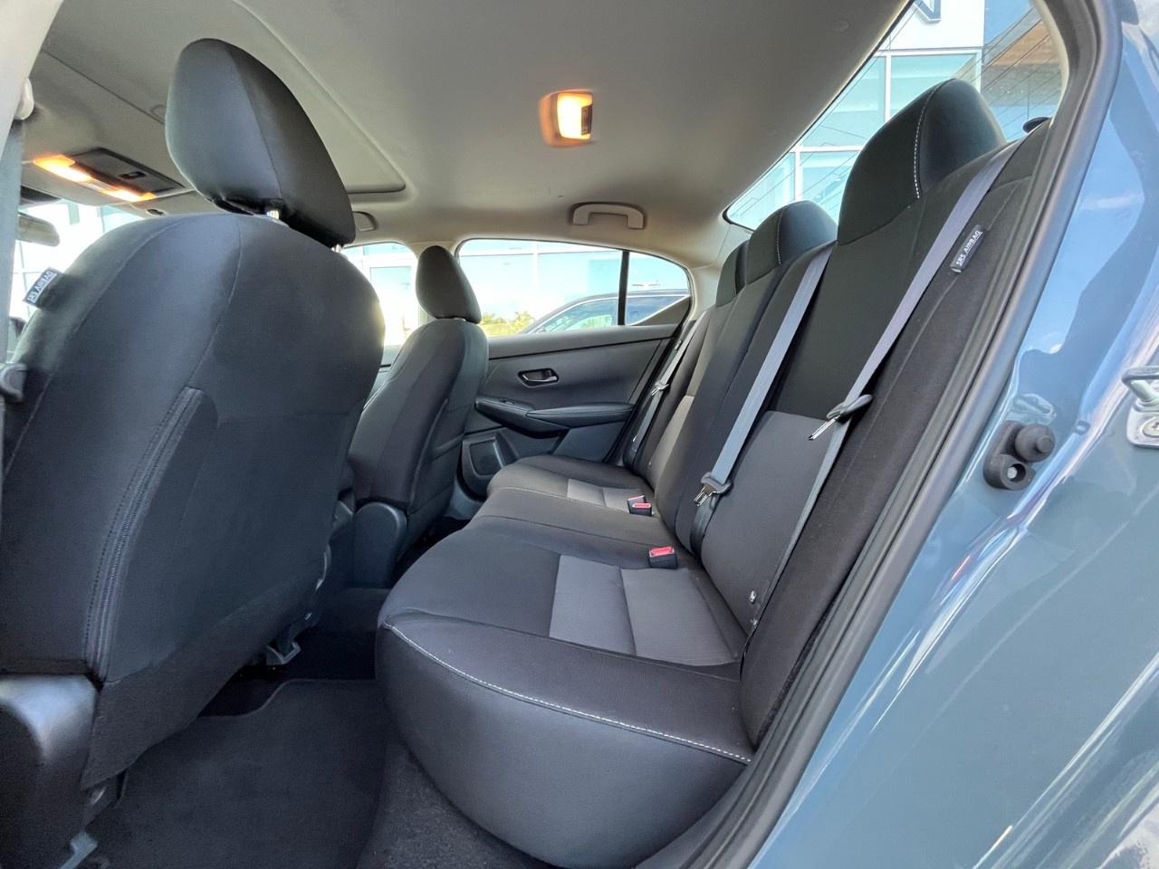 2025 Nissan Sentra SV CVT Photo