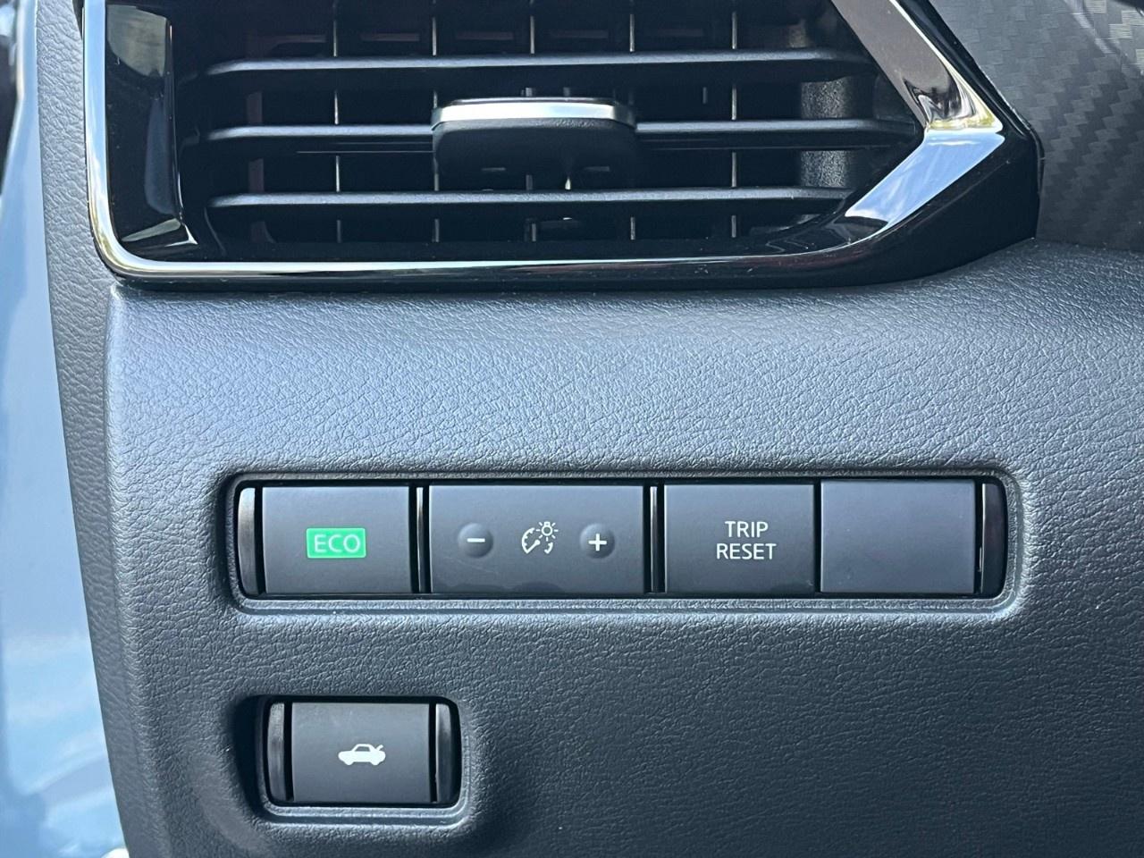 2025 Nissan Sentra SV CVT Photo