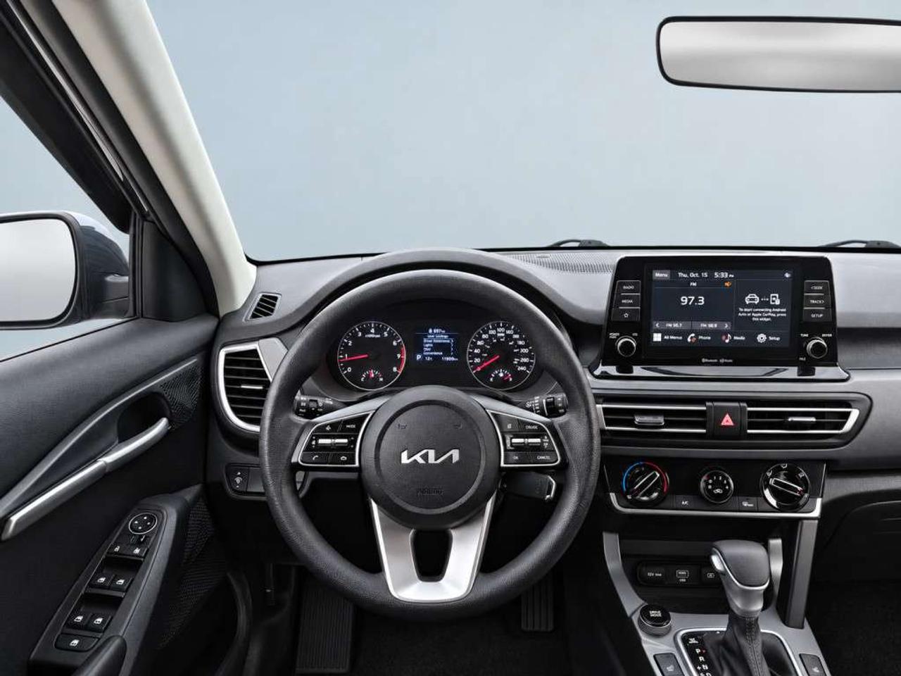 2022 Kia Seltos LX / FWD / HEATED SEATS / BACKUP CAM / APPLE CARPLAY / BLIND SPOT / BLUETOOTH Photo