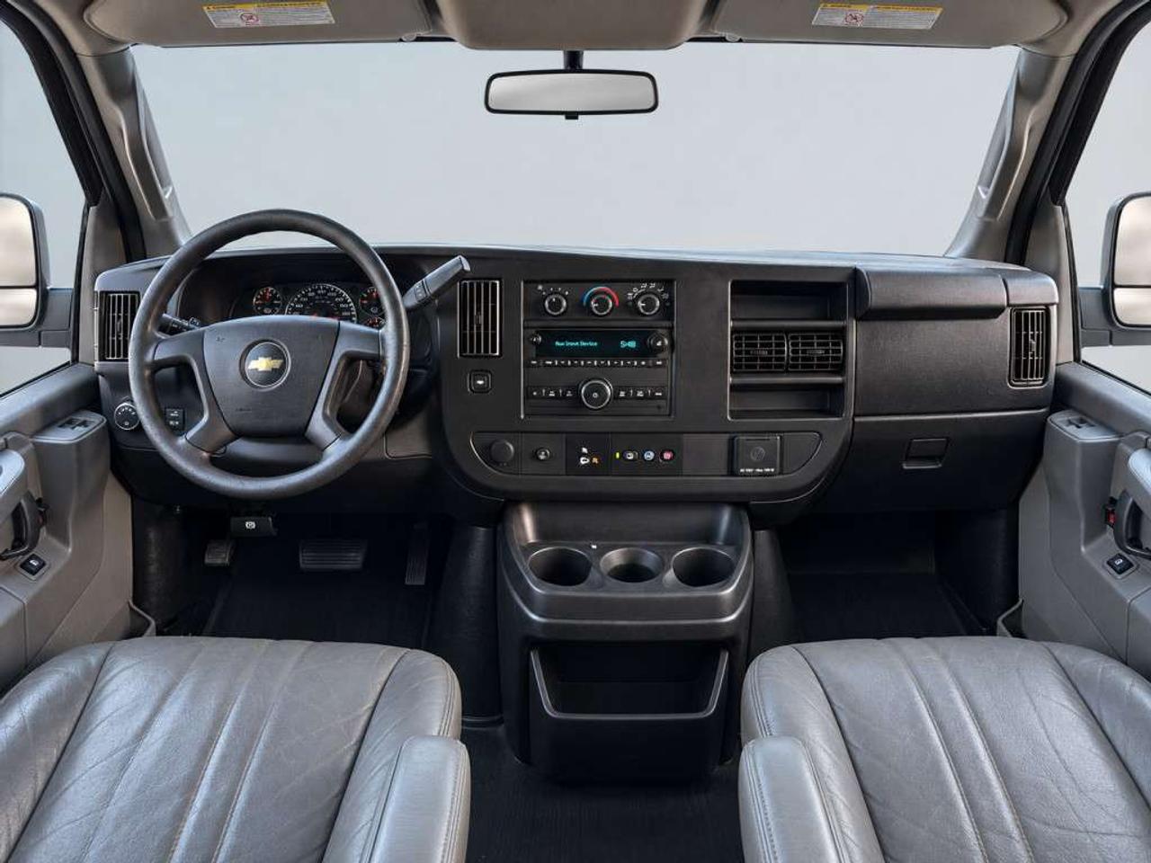 2021 Chevrolet Express 2500 2500 / EXTENDED CARGO / 4.3L V6 / RWD / BACKUP CAM / WORK VAN Photo