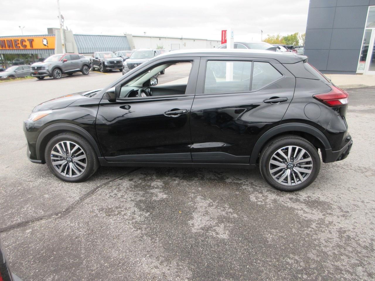 2024 Nissan Kicks SV FWD Photo