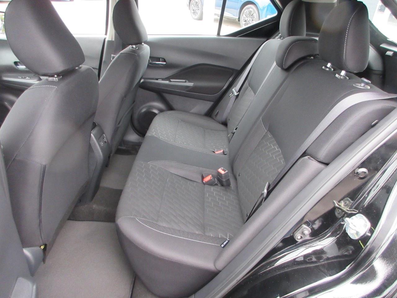 2024 Nissan Kicks SV FWD Photo