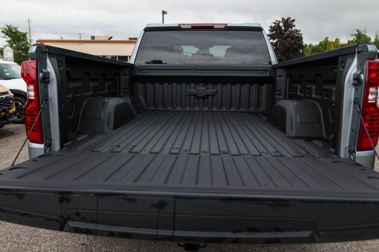 2025 Chevrolet Silverado 1500 Double Cab Standard Box 4-Wheel Drive Custom Photo