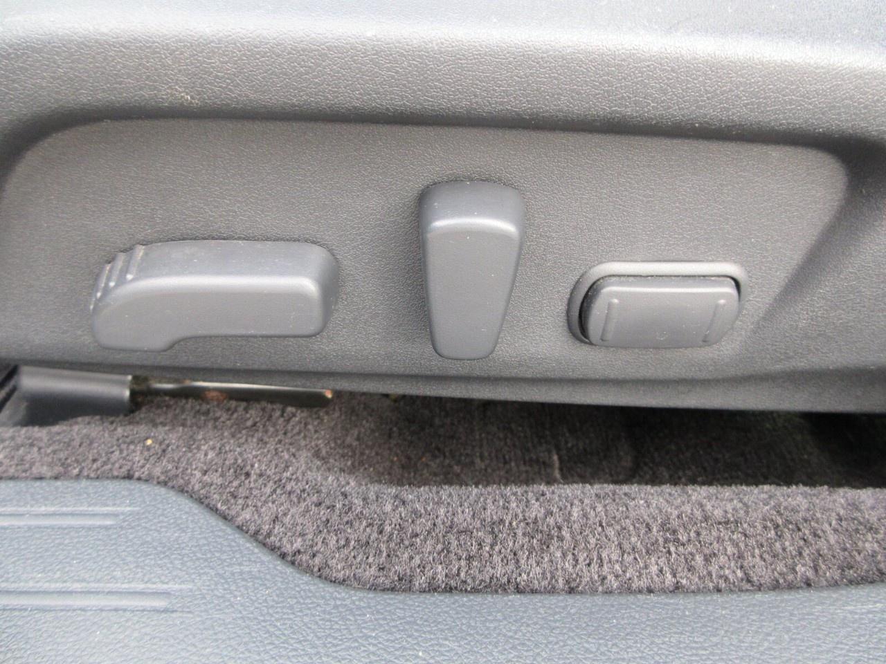 2015 Subaru Legacy 4dr Sdn CVT 2.5i w/Limited Pkg Photo
