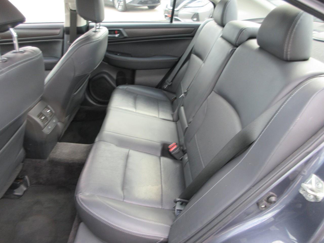 2015 Subaru Legacy 4dr Sdn CVT 2.5i w/Limited Pkg Photo