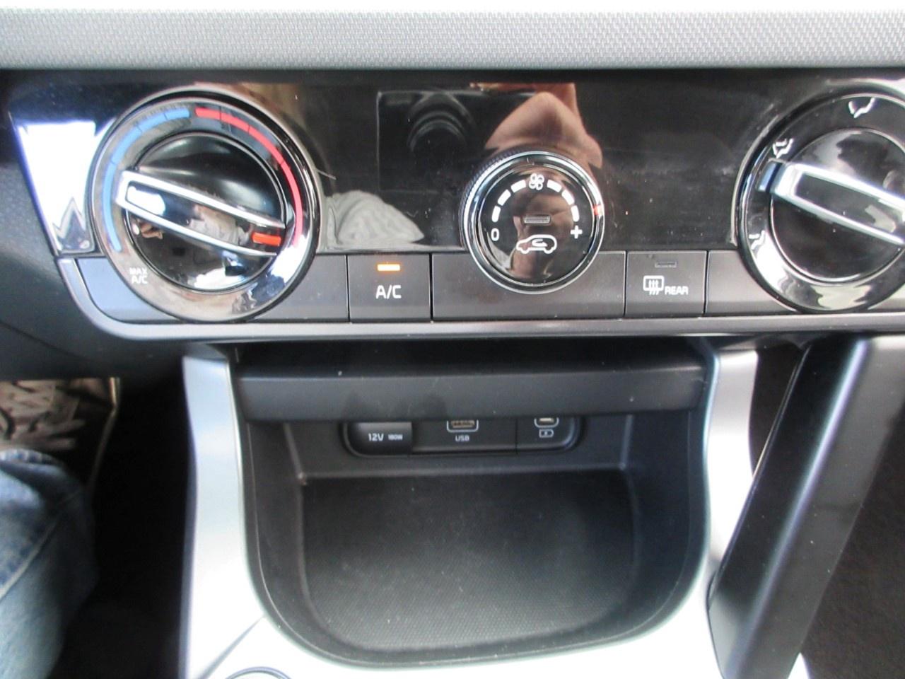 2024 Kia Seltos LX FWD Photo